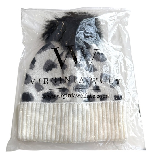 Virginia Wolf Leopard Beanie Faux Fur Pom Hat Women NEW - Picture 4 of 4